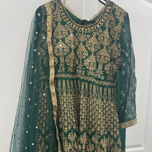 Green Sharara suit - Picture 1 of 2